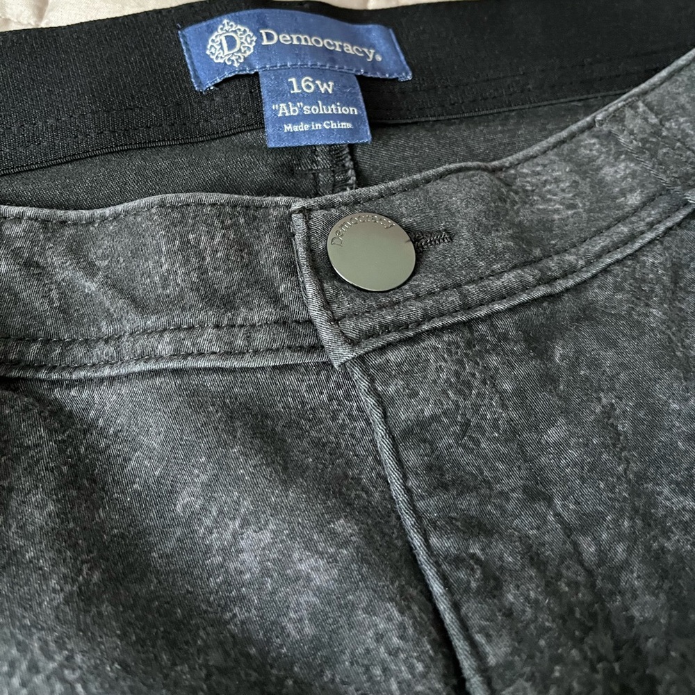 Democracy jeans